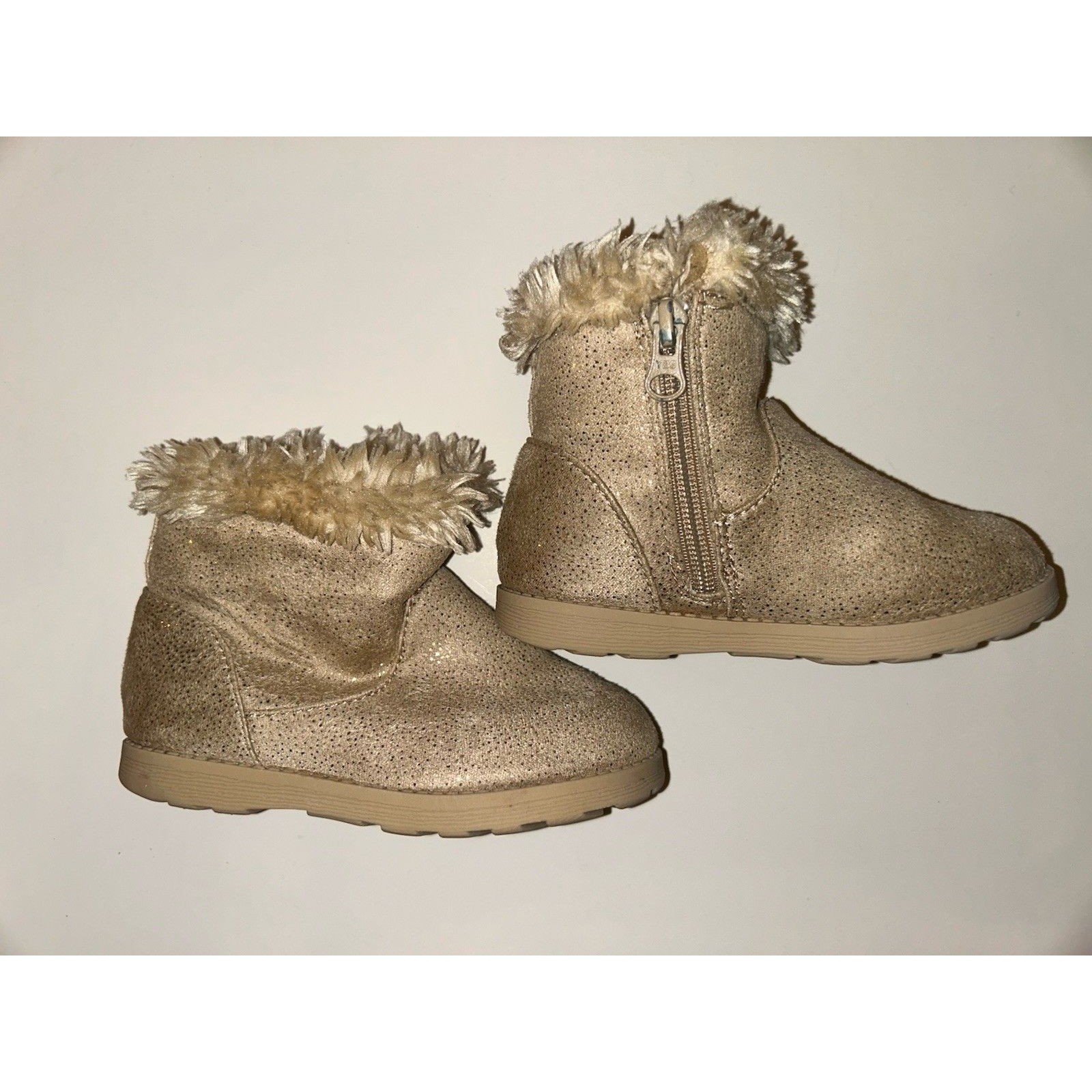 Cat And Jack Little Girls Golden Furry Boots Size 9 Preowned